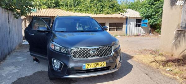 קיה סורנטו Urban אוט' 7 מק' 2.4 (188 כ"ס) בנזין 2016 למכירה בבת ים