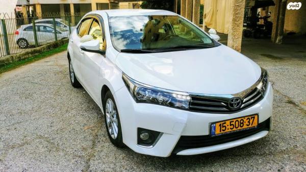 טויוטה קורולה GLI-FL אוט' 1.6 (132 כ''ס) [2013-2016] בנזין 2016 למכירה בחדרה