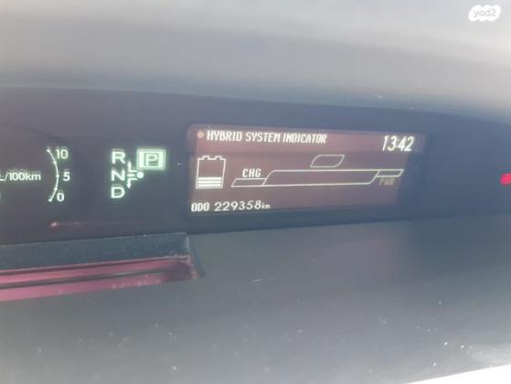 טויוטה פריוס GLI הייבריד אוט' 1.8 (99 כ"ס) בנזין 2011 למכירה באלעד