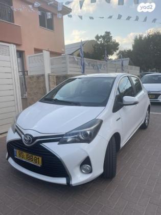 טויוטה יאריס הייבריד Style אוט' 1.5 (73 כ"ס) בנזין 2017 למכירה בניר גלים