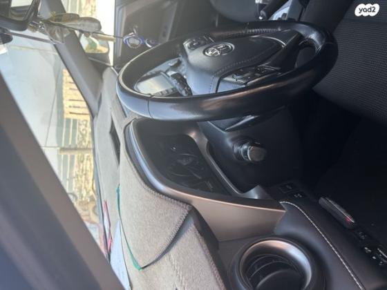 טויוטה RAV4 ארוך 4X4 Premium MC אוט' 2.0 (152 כ''ס) בנזין 2016 למכירה בפתח תקווה