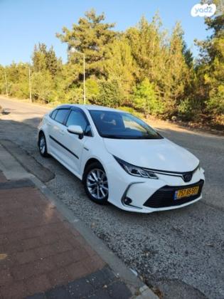 טויוטה קורולה הייבריד Sense סדאן אוט' 1.8 (98 כ''ס) בנזין 2019 למכירה במעלות תרשיחא