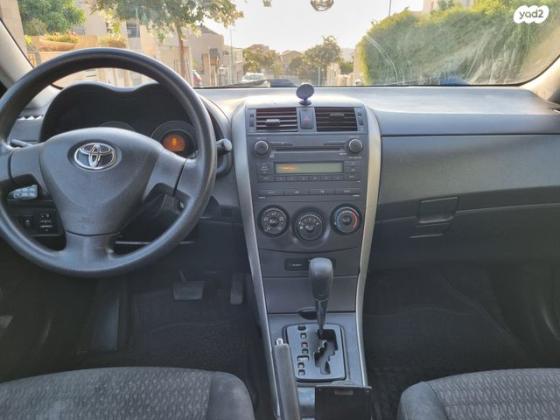טויוטה קורולה Sun אוט' 1.6 (124 כ"ס) בנזין 2009 למכירה בפתח תקווה