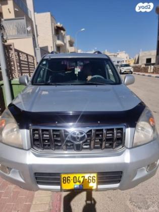 טויוטה לנד קרוזר ארוך 4X4 STD אוט' דיזל 8 מק' 3.0 (173 כ''ס) דיזל 2009 למכירה בכפר תבור