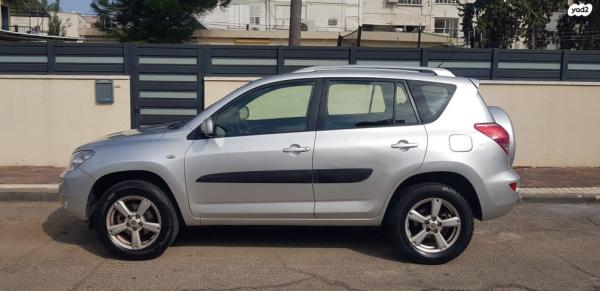 טויוטה RAV4 ארוך 4X4 GLI אוט' 2.0 (152 כ''ס) בנזין 2009 למכירה בנהריה