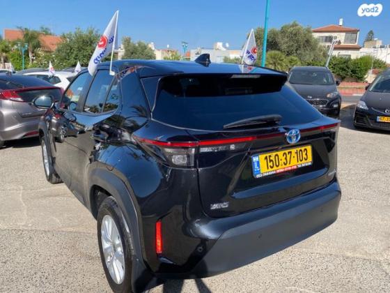 טויוטה יאריס קרוס HSD Urban אוט' 1.5 (92 כ''ס) בנזין 2022 למכירה ברמלה