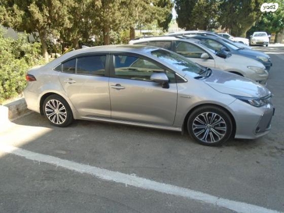 טויוטה קורולה הייבריד Limited סדאן אוט' 1.8 (98 כ''ס) בנזין 2022 למכירה בירושלים