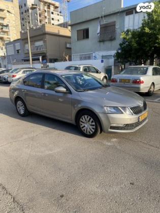 סקודה אוקטביה Ambition אוט' 1.0 (115 כ"ס) בנזין 2017 למכירה בחולון