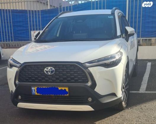 טויוטה קורולה קרוס 4X2 Dynamic אוט' 1.8 (97 כ''ס) בנזין 2023 למכירה בפתח תקווה