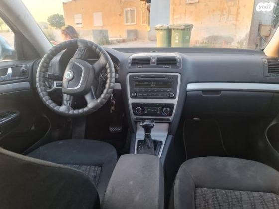 סקודה אוקטביה Elegance אוט' 1.4 (122 כ''ס) בנזין 2010 למכירה בערד