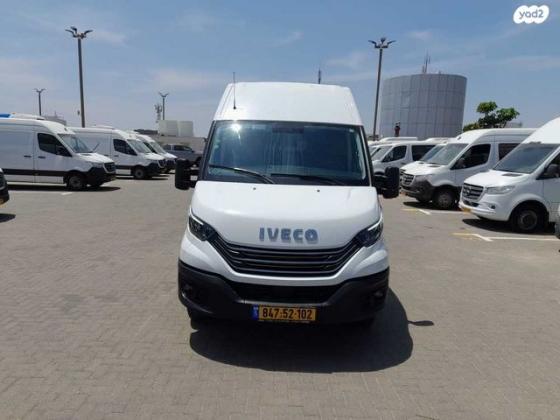 איווקו דיילי החדשה אוט' בינוני גבוה 5.2 טון 3.0 (180 כ''ס) דיזל 2022 למכירה בראש העין