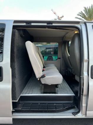 שברולט סוואנה ארוך סגור אוט' דיזל 3 מק' 6.6 (240 כ"ס) טורבו דיזל 2014 למכירה בחולון