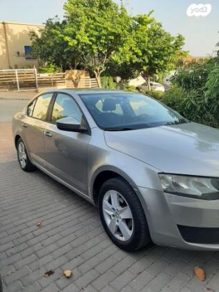 סקודה אוקטביה Ambition אוט' 1.2 (110 כ"ס) בנזין 2015 למכירה בלהבות חביבה