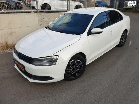 פולקסווגן ג'טה Trendline אוט' דיזל 1.6 (105 כ''ס) [2011-2015] דיזל 2013 למכירה בחיפה