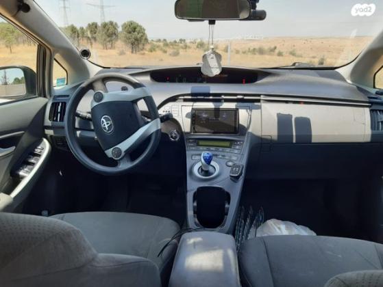 טויוטה פריוס GLI הייבריד אוט' 1.8 (99 כ"ס) בנזין 2011 למכירה באלעד