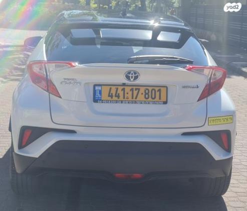 טויוטה C-HR Chic הייבריד אוט' 1.8 (98 כ"ס) בנזין 2018 למכירה בכפר ורדים