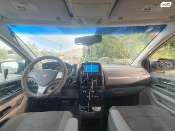 דודג' גראנד קראוון אוט' 7 מק' 3.6 בנזין 2011 למכירה בטבריה