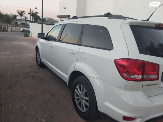 דודג' ג'רני SE אוט' 7 מק' 2.4 (168 כ"ס) בנזין 2013 למכירה בזרועה