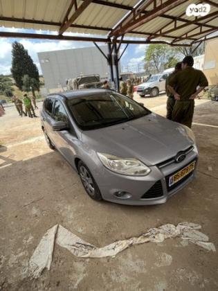 פורד פוקוס Trend סטיישן אוט' 1.6 (125 כ''ס) בנזין 2012 למכירה בראשון לציון