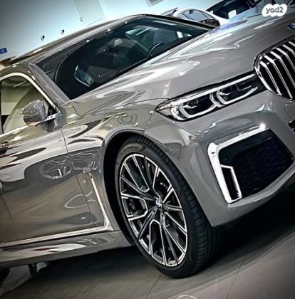 ב.מ.וו סדרה 7 745LE M-Superior הייבריד אוט' 3.0 (286 כ''ס) היברידי חשמל / בנזין 2021 למכירה בראשון לציון