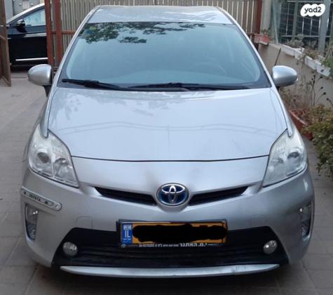 טויוטה פריוס GLI הייבריד אוט' 1.8 (99 כ"ס) בנזין 2013 למכירה בבאר שבע