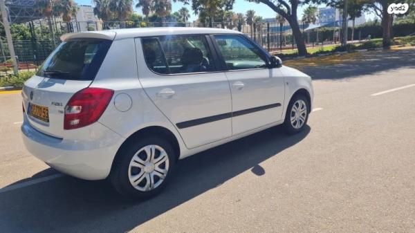 סקודה פאביה Ambition אוט' 1.2 (110 כ''ס) בנזין 2015 למכירה בנתניה