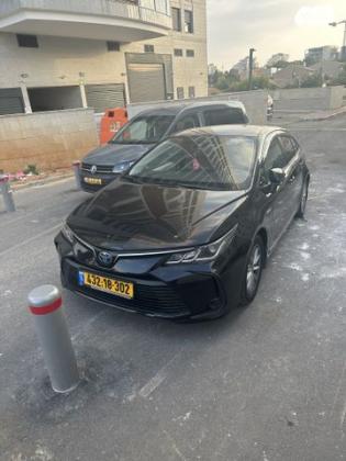 טויוטה קורולה הייבריד Sense סדאן אוט' 1.8 (98 כ''ס) בנזין 2021 למכירה באשדוד