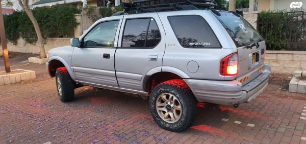 איסוזו רודאו 4X4 LSE אוט' 3.2 (205 כ''ס) בנזין 2003 למכירה בנהריה