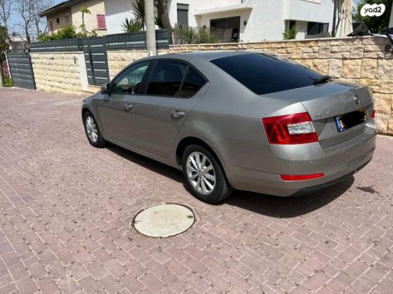 סקודה אוקטביה Style אוט' 1.4 (150 כ"ס) בנזין 2015 למכירה ברחובות