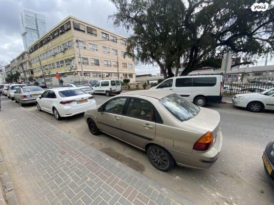 סוזוקי ליאנה GLX סדאן ידני 1.6 (103 כ''ס) בנזין 2002 למכירה בתל אביב יפו