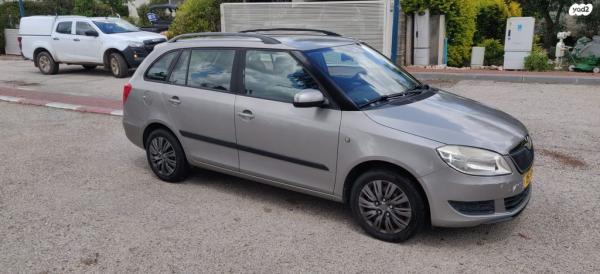 סקודה פאביה ספייס Ambiente אוט' 1.2 (105 כ''ס) בנזין 2010 למכירה בבלפוריה