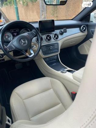 מרצדס CLA CLA180 Urban אוט' 1.6 (122 כ"ס) בנזין 2015 למכירה ברעננה