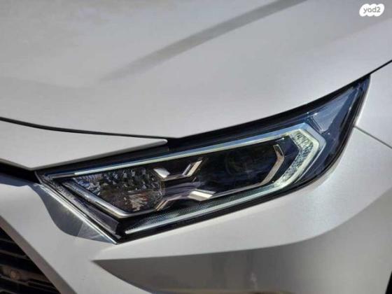 טויוטה RAV4 הייבריד E-motion Sky הייבריד אוט' 2.5 (178 כ''ס) בנזין 2021 למכירה בנתניה