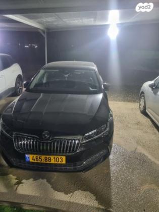 סקודה סופרב (2019 ואילך) L&K FL אוט' 2.0 (200 כ''ס) דיזל 2023 למכירה בשלווה