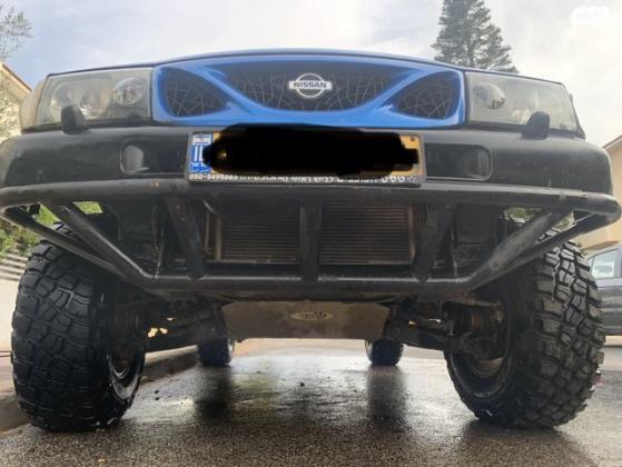 ניסאן טראנו ארוך 4X4 SR אוט' דיזל 2.7 (125 כ''ס) דיזל 2000 למכירה בפרדסיה