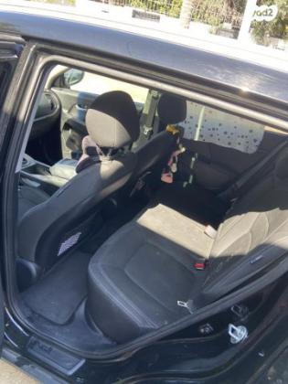 קיה ספורטז' EX אוט' 2.0 (163 כ''ס) בנזין 2012 למכירה בפורת