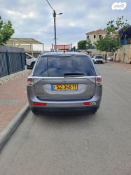 מיצובישי אאוטלנדר Instyle אוט' 7 מק' 2.0 (150 כ"ס) בנזין 2013 למכיר