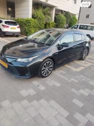 טויוטה קורולה הייבריד Limited סדאן אוט' 1.8 (98 כ''ס) בנזין 2019 ל