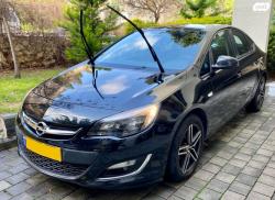 אופל אסטרה Berlina Enjoy סדאן אוט' 1.4 (140 כ"ס) בנזין 2013 למכירה בנ