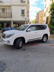 טויוטה לנד קרוזר ארוך 4X4 Luxury אוט' דיזל 7 מק' 2.8 (177 כ"ס) דיזל