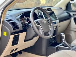 טויוטה לנד קרוזר קצר 4X4 Luxury אוט' דיזל 2.8 (177 כ"ס) דיזל 2020 למ
