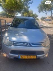 מיצובישי אאוטלנדר Instyle אוט' 7 מק' 2.0 (150 כ"ס) בנזין 2013 למכיר