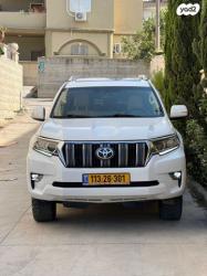 טויוטה לנד קרוזר ארוך 4X4 Luxury אוט' דיזל 7 מק' 2.8 (177 כ"ס) דיזל