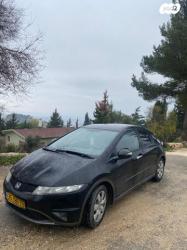 הונדה סיוויק האצ'בק החדשה Comfort אוט' 1.8 (140 כ''ס) בנזין 2011 למ