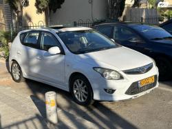 יונדאי i30 Supreme אוט' 1.6 (126 כ''ס) בנזין 2011 למכירה בבת ים