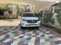 טויוטה לנד קרוזר קצר 4X4 Luxury אוט' דיזל 2.8 (177 כ"ס) דיזל 2018 למ