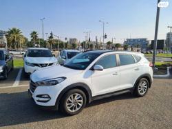 יונדאי טוסון Panoramic אוט' בנזין 2.0 (155 כ"ס) בנזין 2018 למכירה ב