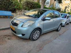 טויוטה יאריס Sol רובוטית 1.3 (87 כ"ס) בנזין 2007 למכירה בפתח תק