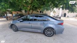 טויוטה קורולה הייבריד Limited סדאן אוט' 1.8 (98 כ''ס) בנזין 2020 ל
