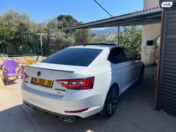 סקודה סופרב (עד 2019) L&K אוט' 2.0 (220 כ''ס) בנזין 2016 למכירה בחיפ